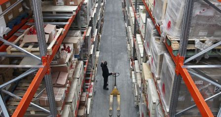 Cómo identificar una estantería para palets de calidad en un almacén profesional