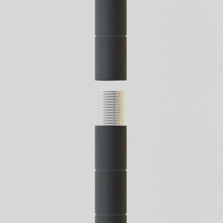Detailansicht eines DecoSeries Metallregals mit Holzablage und Metallrahmen