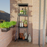 Vonkajší kovový regál 50x40 cm v exteriéri so skladovaným tovarom