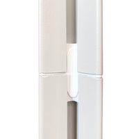 Detailansicht eines Metallregalprofils