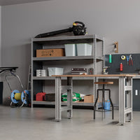Rechte Seitenansicht verzinkte Garage mit ProSeries Metallregalen