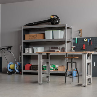 Rechte Seitenansicht verzinkte Garage mit ProSeries Metallregalen