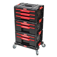 Sada dielenských zásuviek Qbrick System Pro verzia 2.0 pre efektívne uskladnenie.